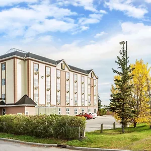 Hotel Super 8 By Wyndham Calgary/airport, Calgary